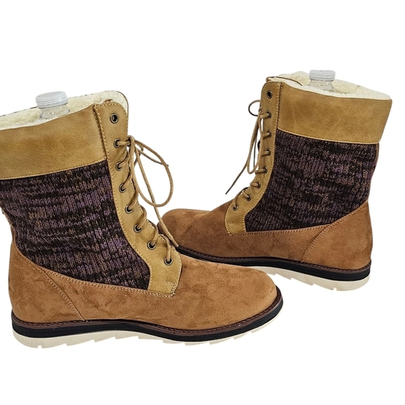 MukLuks Tan Christy Boots - Picture 2 of 9